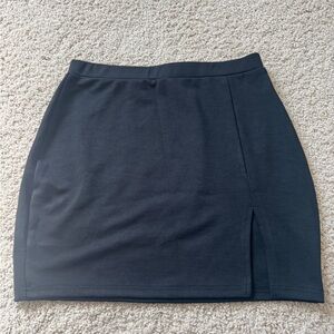 Black mini skirt juniors medium